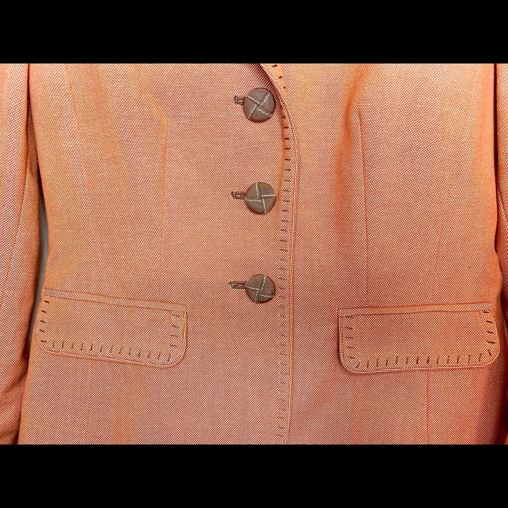 Worth Suit - Picture 3 of 14
